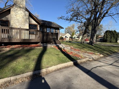 Tiny photo for 554 Fremont Street, Woodstock, IL 60098 (MLS # 12527322)