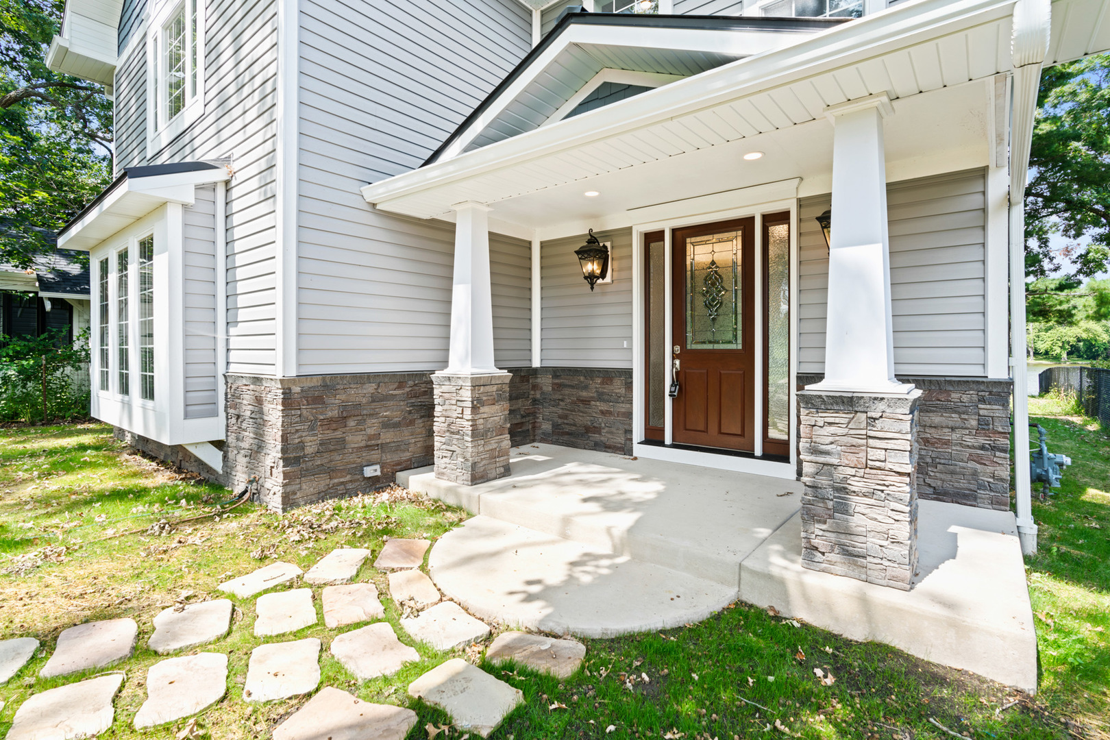 2015 N Woodlawn Park Avenue