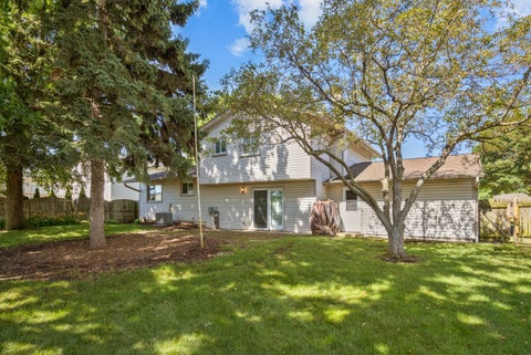 Tiny photo for 1477 William Clifford Lane, Elk Grove Village, IL 60007 (MLS # 12690104)