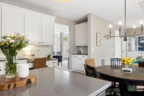 Tiny photo for 340 TENBY Way, Algonquin, IL 60102 (MLS # 12632011)
