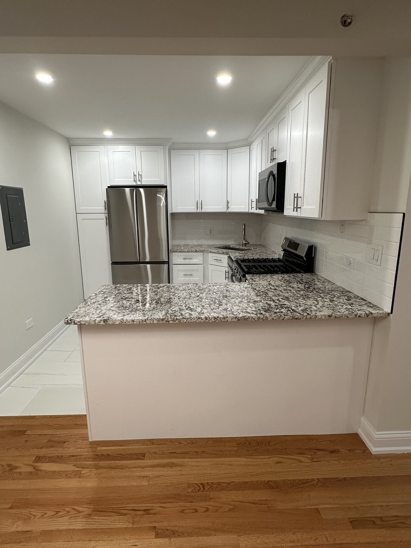 1 N CHESTNUT Avenue 5B