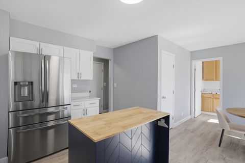 Tiny photo for 7 Arthur Court, Streamwood, IL 60107 (MLS # 12632113)