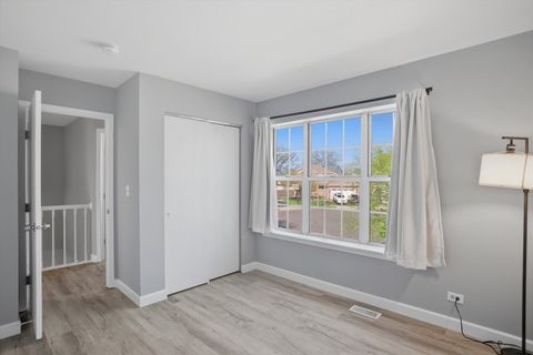 Tiny photo for 7 Arthur Court, Streamwood, IL 60107 (MLS # 12632113)