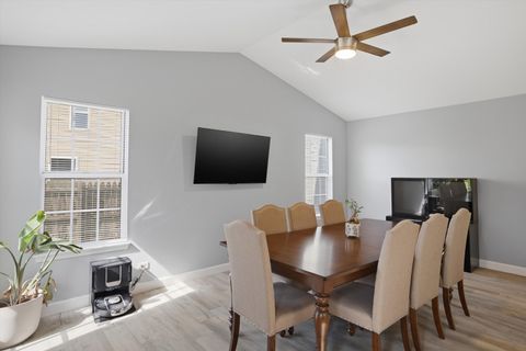 Tiny photo for 7 Arthur Court, Streamwood, IL 60107 (MLS # 12632113)