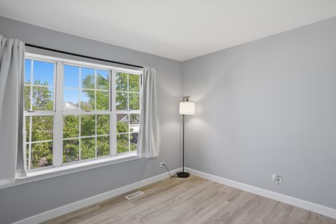 Tiny photo for 7 Arthur Court, Streamwood, IL 60107 (MLS # 12632113)