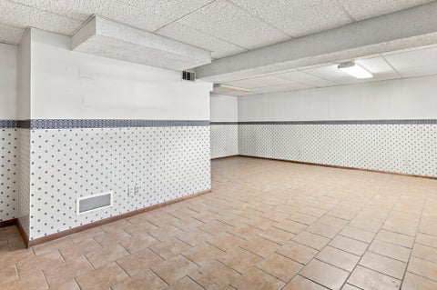 Tiny photo for 3330 Fairview Drive, Bettendorf, IA 52722 (MLS # 12762944)
