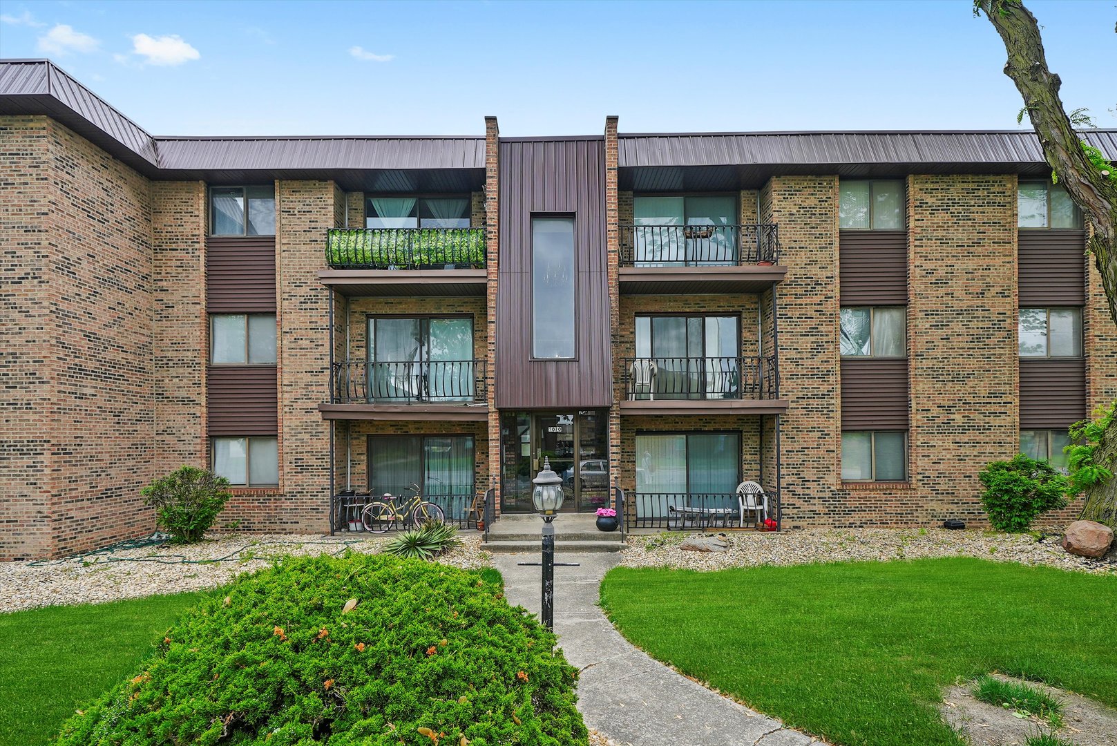 3010 Bernice Road 303