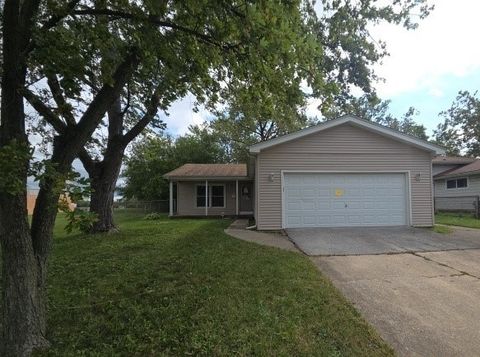 Photo of 1031 Blackhawk Drive, University Park, IL 60484 (MLS # 12485627)