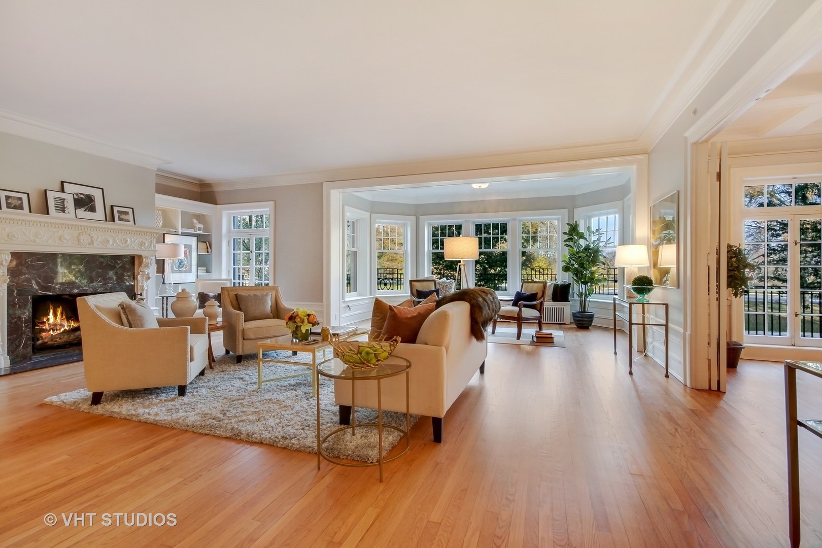 305 W Fullerton Parkway 1E