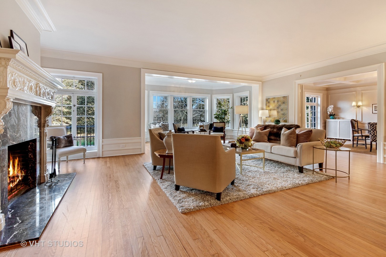 305 W Fullerton Parkway 1E