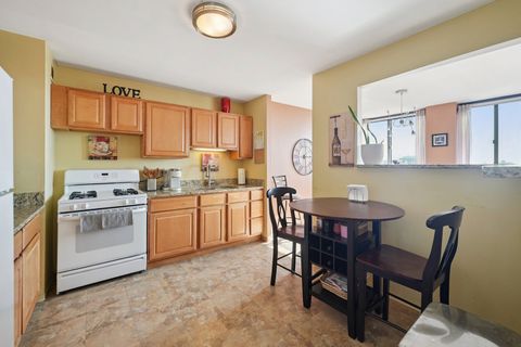 Tiny photo for 4800 S Lake Park Avenue #1612, Chicago, IL 60615 (MLS # 12509615)