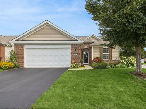 Tiny photo for 2751 Beacon Point Circle, Elgin, IL 60124 (MLS # 12729637)