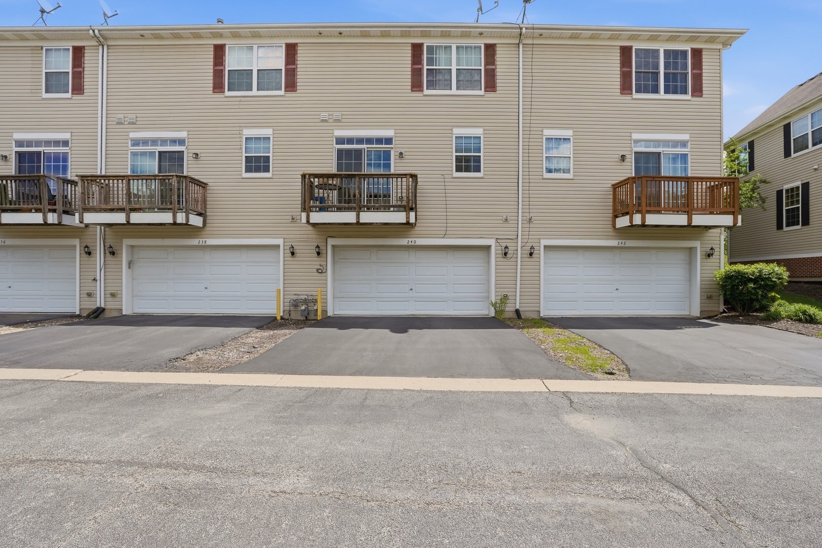 240 S Alder Creek Drive