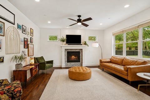 Tiny photo for 302 N Elm Street, Mount Prospect, IL 60056 (MLS # 12746829)