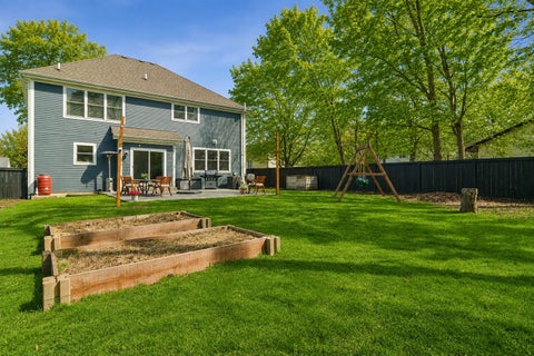 Tiny photo for 302 N Elm Street, Mount Prospect, IL 60056 (MLS # 12746829)