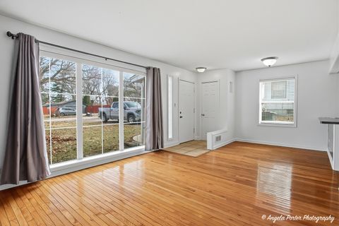 Tiny photo for 2936 witchwood Lane, Waukegan, IL 60087 (MLS # 12619601)