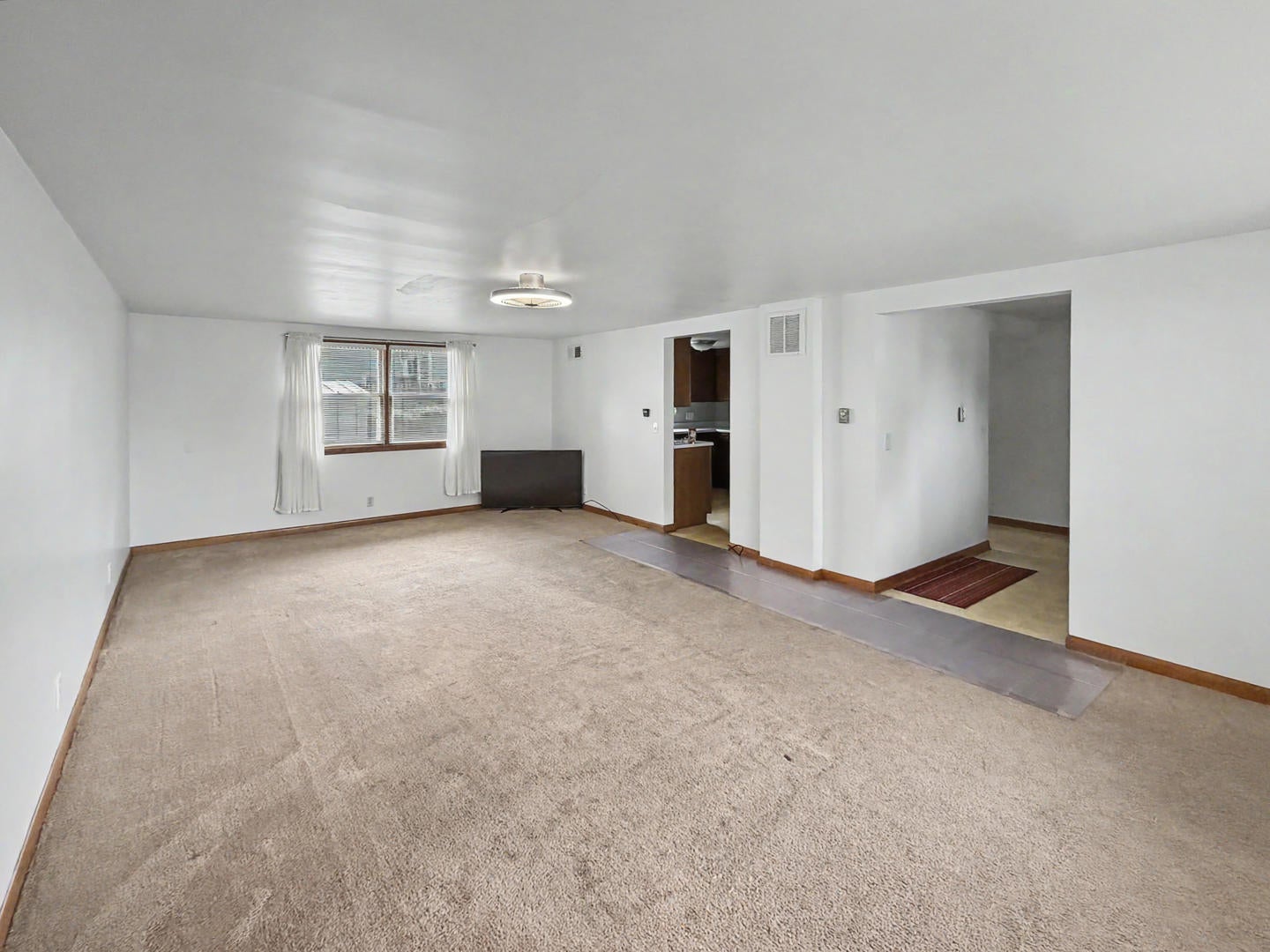 305 E Cherry Street 3