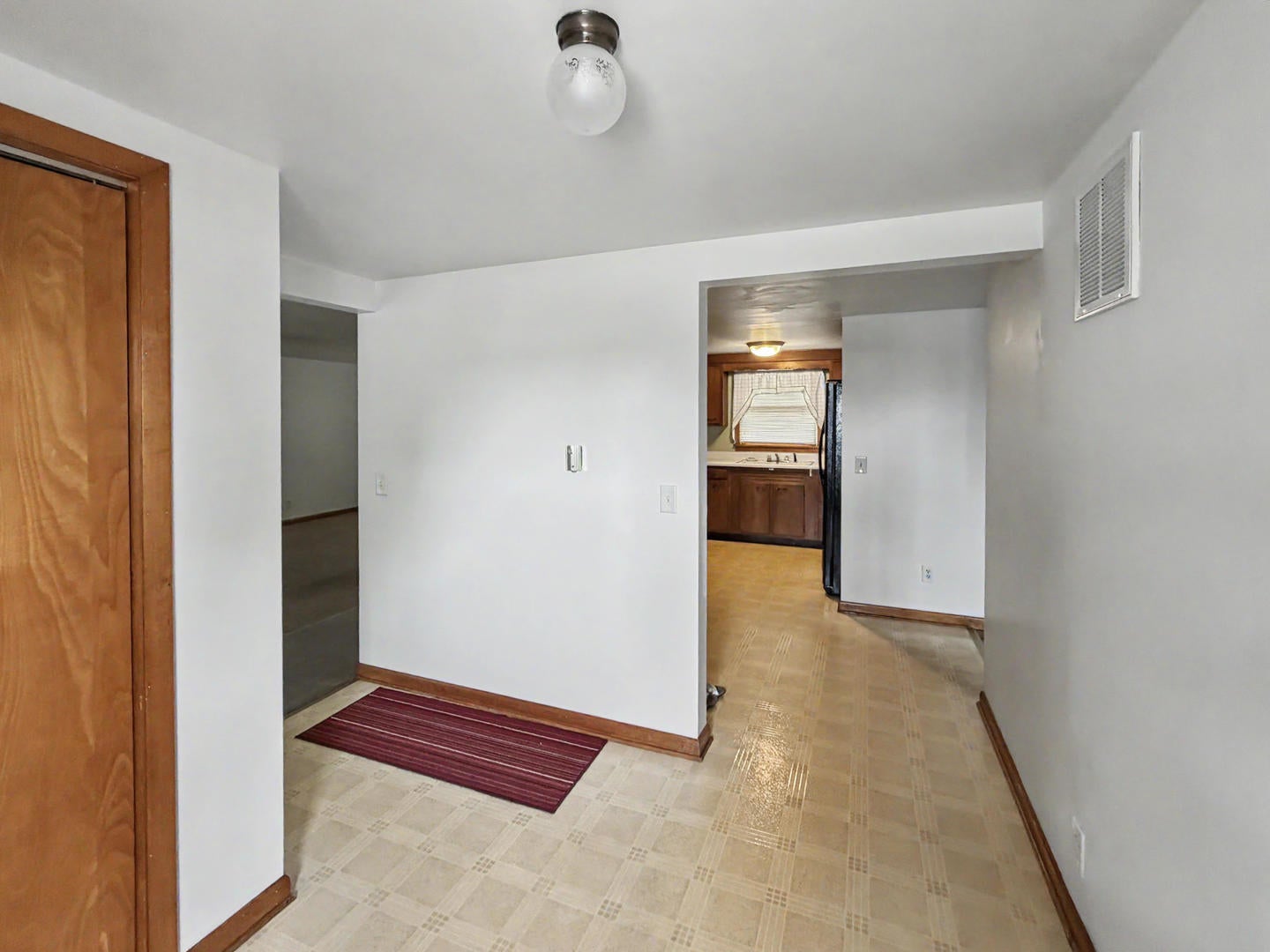 305 E Cherry Street 3