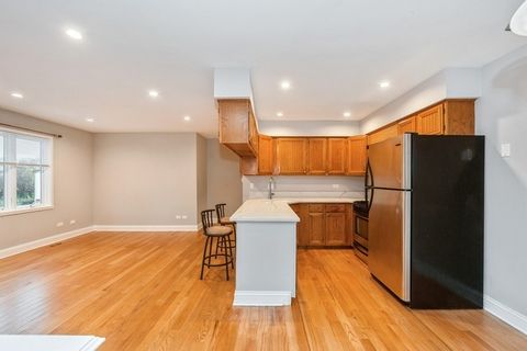 Tiny photo for 608 Inverrary Lane #608, Deerfield, IL 60015 (MLS # 12665363)
