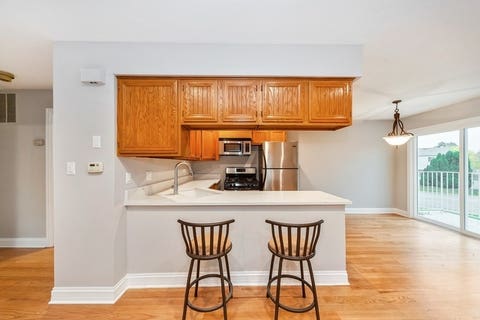 Tiny photo for 608 Inverrary Lane #608, Deerfield, IL 60015 (MLS # 12665363)