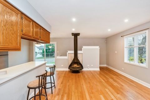Tiny photo for 608 Inverrary Lane #608, Deerfield, IL 60015 (MLS # 12665363)