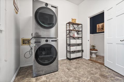 Tiny photo for 8 Stetson Drive, Bloomington, IL 61701 (MLS # 12508658)