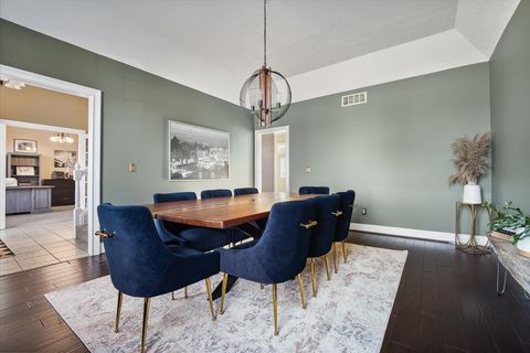 Tiny photo for 8 Stetson Drive, Bloomington, IL 61701 (MLS # 12508658)