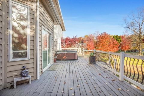 Tiny photo for 8 Stetson Drive, Bloomington, IL 61701 (MLS # 12508658)