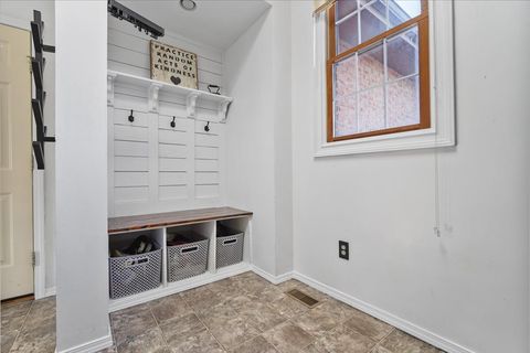 Tiny photo for 8 Stetson Drive, Bloomington, IL 61701 (MLS # 12508658)