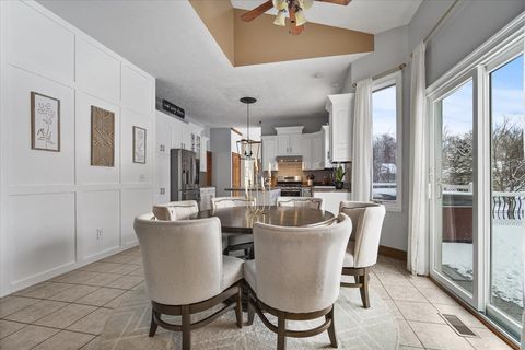 Tiny photo for 8 Stetson Drive, Bloomington, IL 61701 (MLS # 12508658)