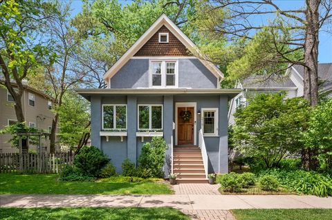 Photo of 219 Catalpa Place, Wilmette, IL 60091 (MLS # 12652862)