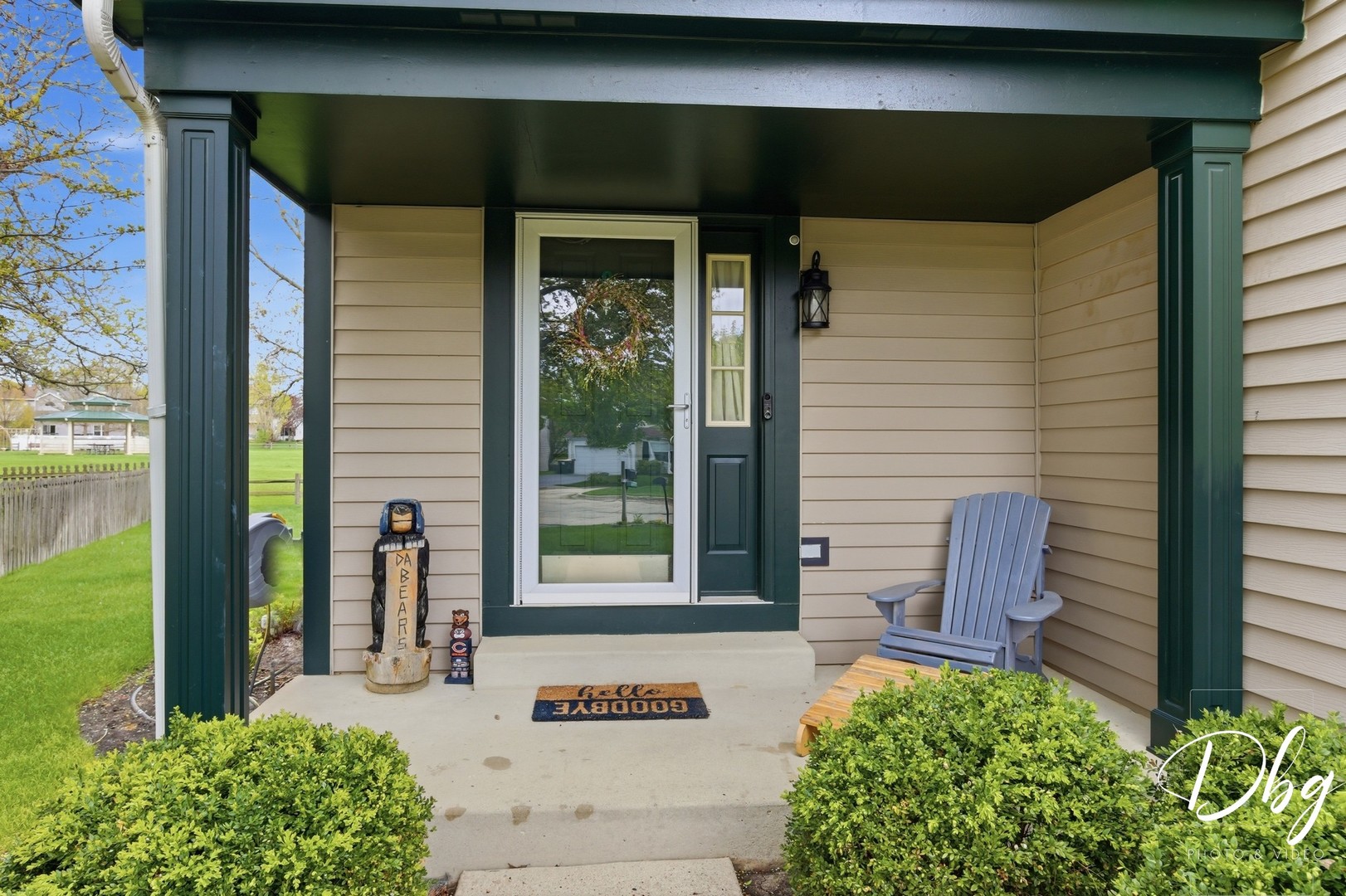 2225 N Old Pond Court