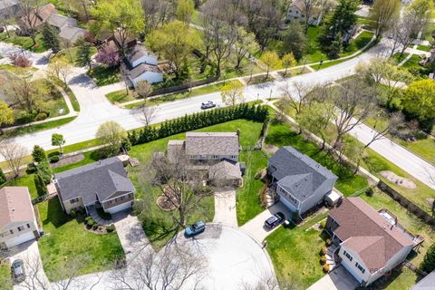 Tiny photo for 117 Annapolis Drive, Vernon Hills, IL 60061 (MLS # 12626858)
