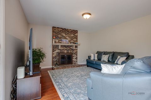 Tiny photo for 117 Annapolis Drive, Vernon Hills, IL 60061 (MLS # 12626858)