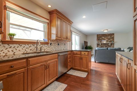 Tiny photo for 117 Annapolis Drive, Vernon Hills, IL 60061 (MLS # 12626858)
