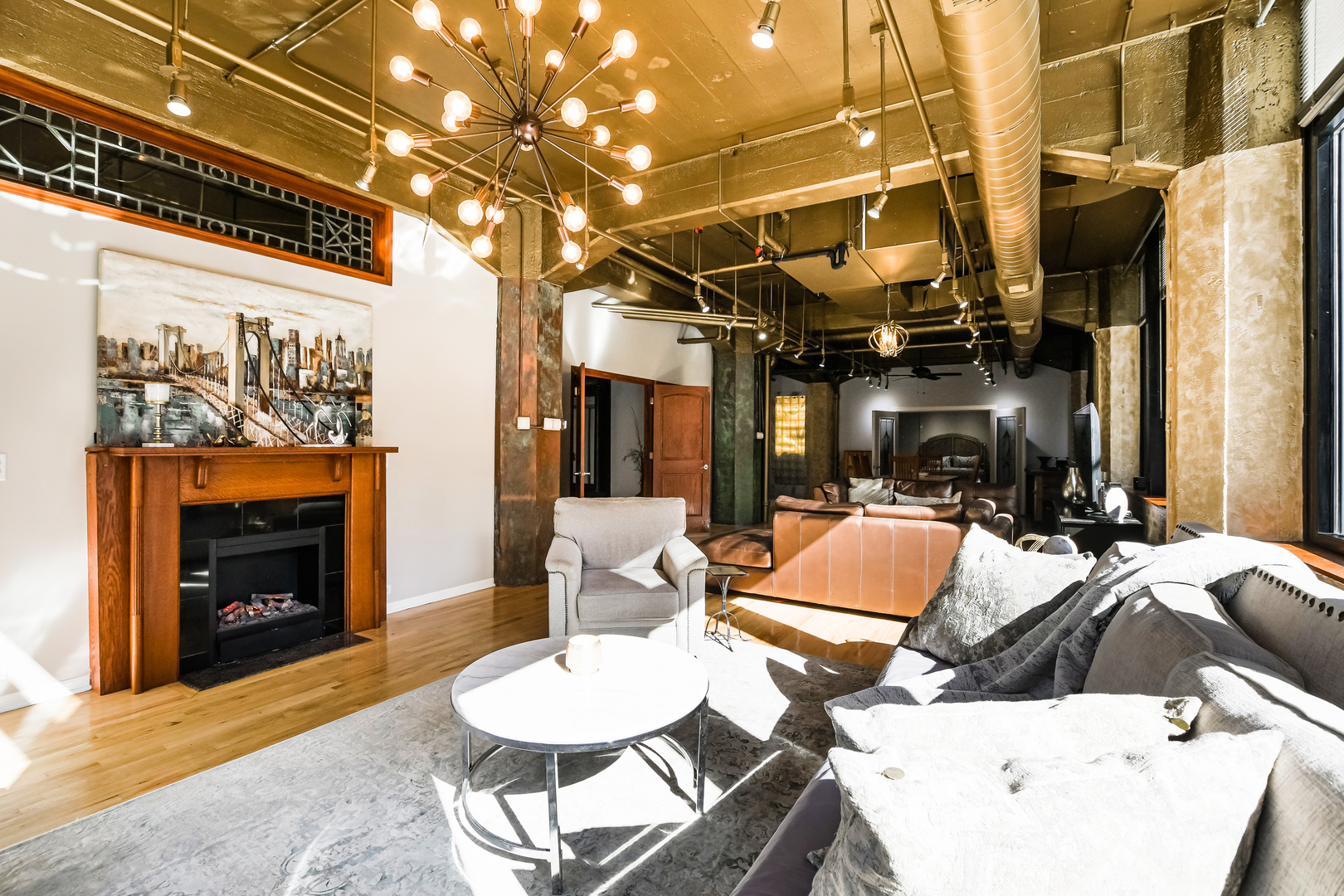 124 W Polk Street 100