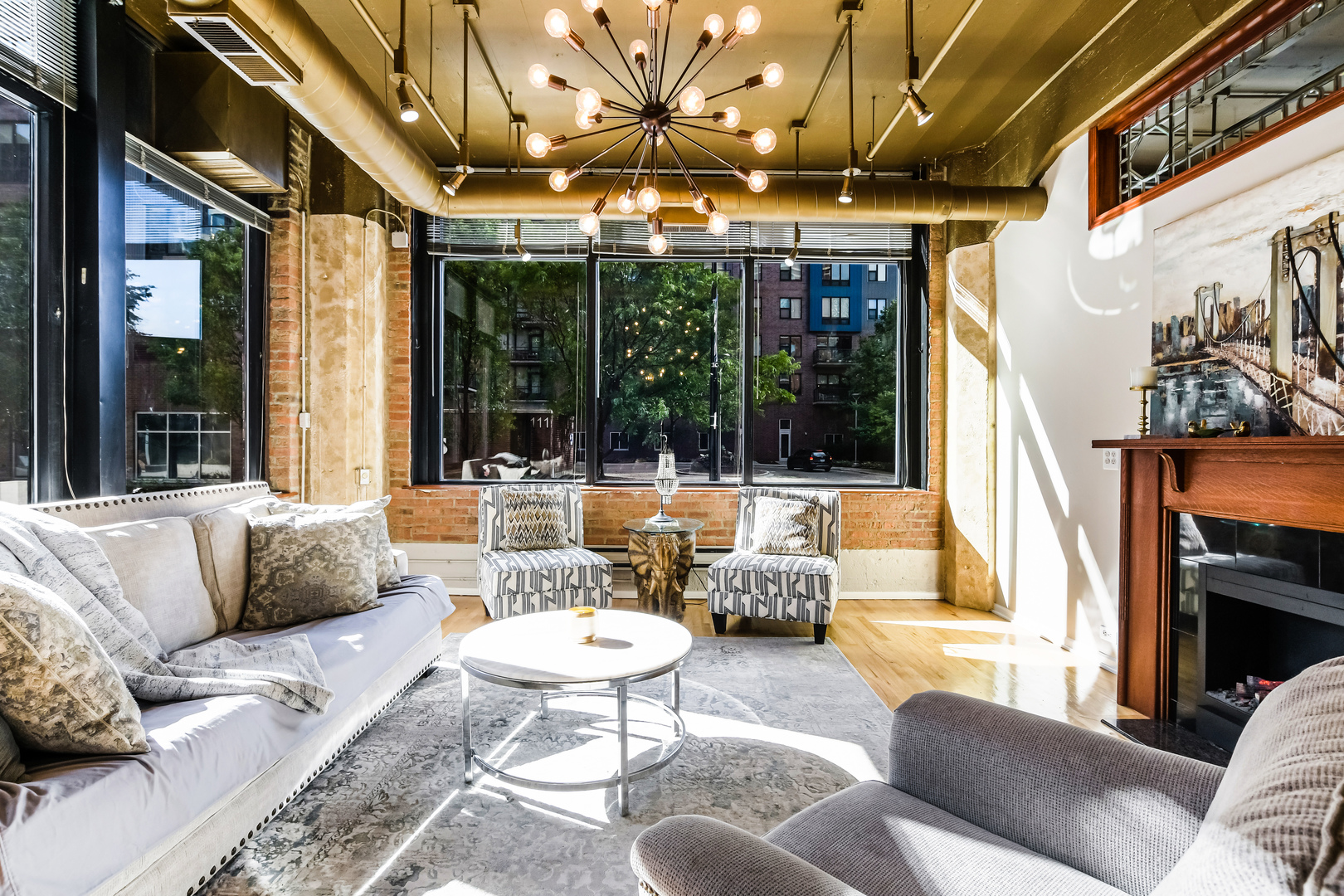 124 W Polk Street 100