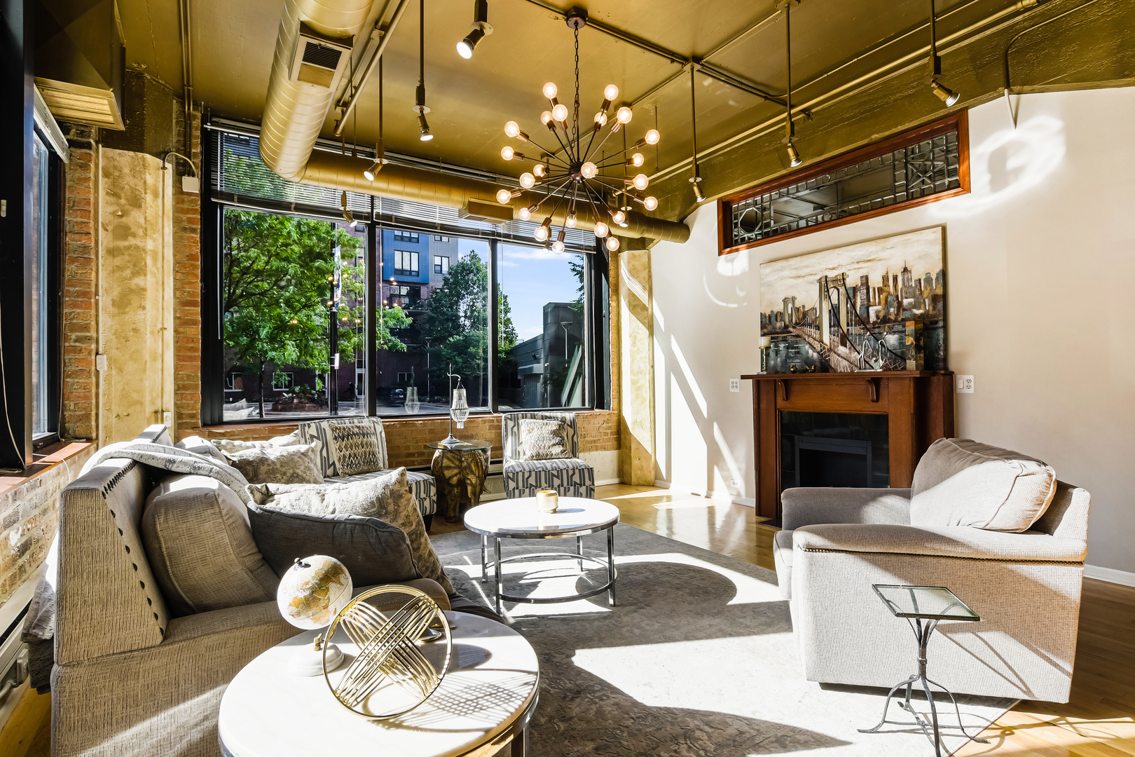 124 W Polk Street 100