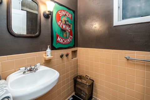 Tiny photo for 201 S Maple Street, Carbondale, IL 62901 (MLS # 12614519)