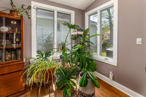 Tiny photo for 201 S Maple Street, Carbondale, IL 62901 (MLS # 12614519)