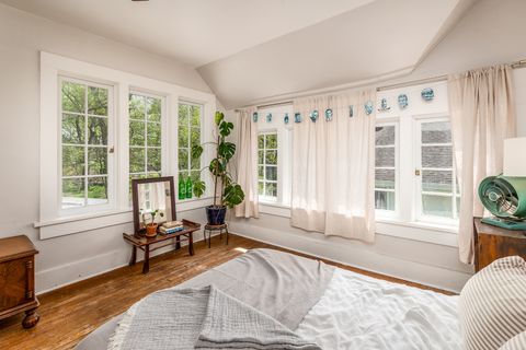 Tiny photo for 201 S Maple Street, Carbondale, IL 62901 (MLS # 12614519)