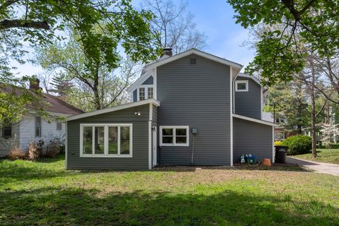 Tiny photo for 201 S Maple Street, Carbondale, IL 62901 (MLS # 12614519)