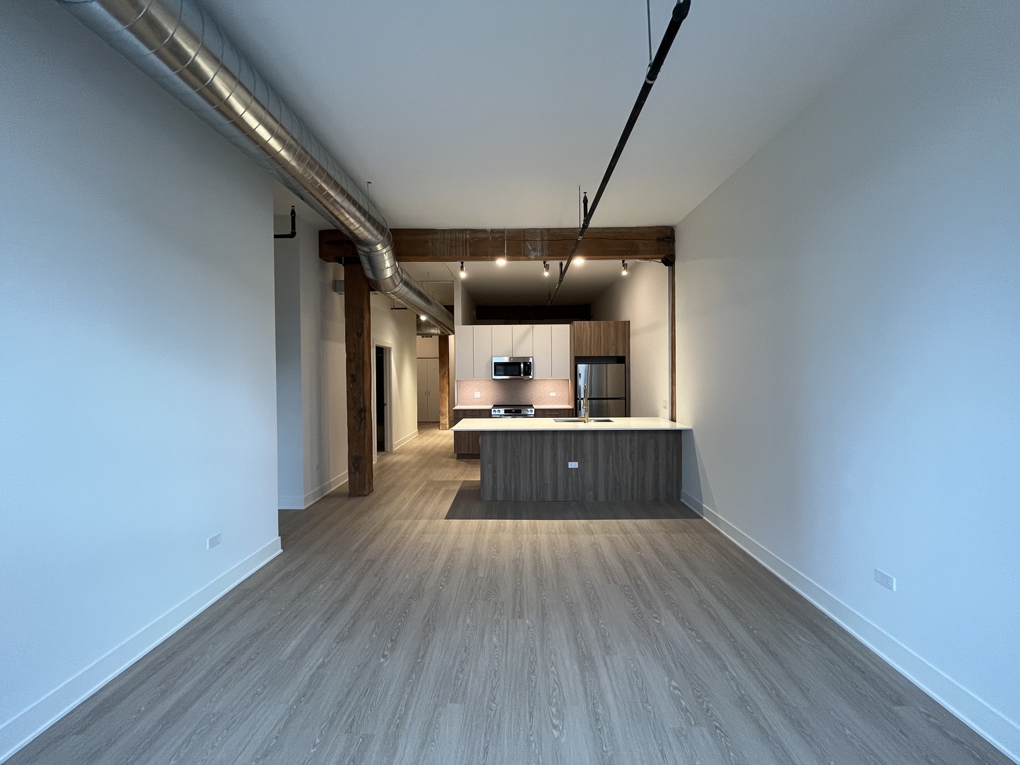 1040 W Huron Street 107