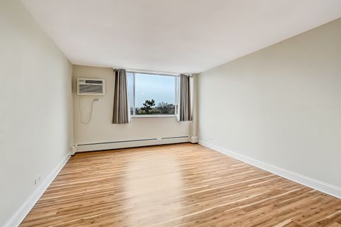 Tiny photo for 2211 S Highland Avenue #3E, Lombard, IL 60148 (MLS # 12518306)