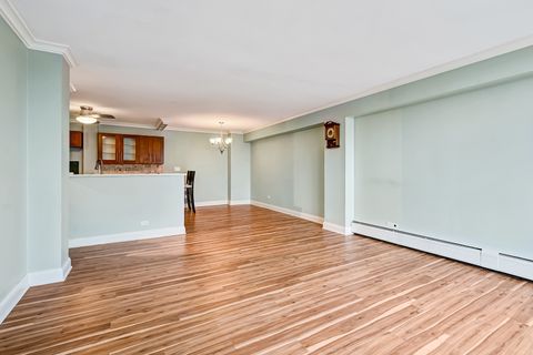 Tiny photo for 2211 S Highland Avenue #3E, Lombard, IL 60148 (MLS # 12518306)