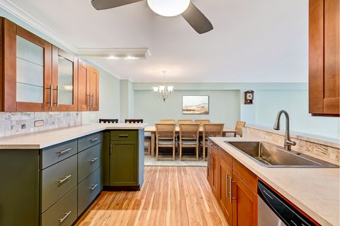 Tiny photo for 2211 S Highland Avenue #3E, Lombard, IL 60148 (MLS # 12518306)