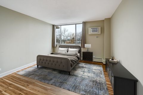 Tiny photo for 2211 S Highland Avenue #3E, Lombard, IL 60148 (MLS # 12518306)