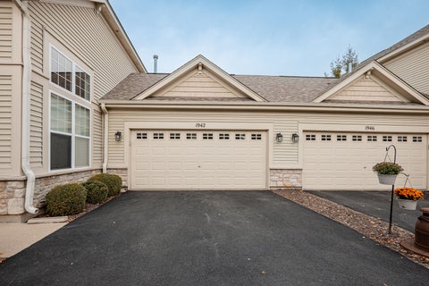 Tiny photo for 1942 HAVENSHIRE Road #1942, Aurora, IL 60502 (MLS # 12797688)