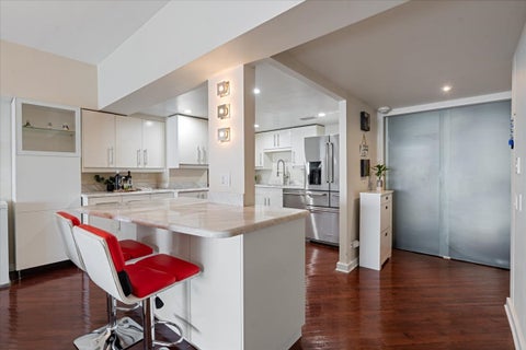 Tiny photo for 175 E Delaware Place #6206, Chicago, IL 60611 (MLS # 12739726)