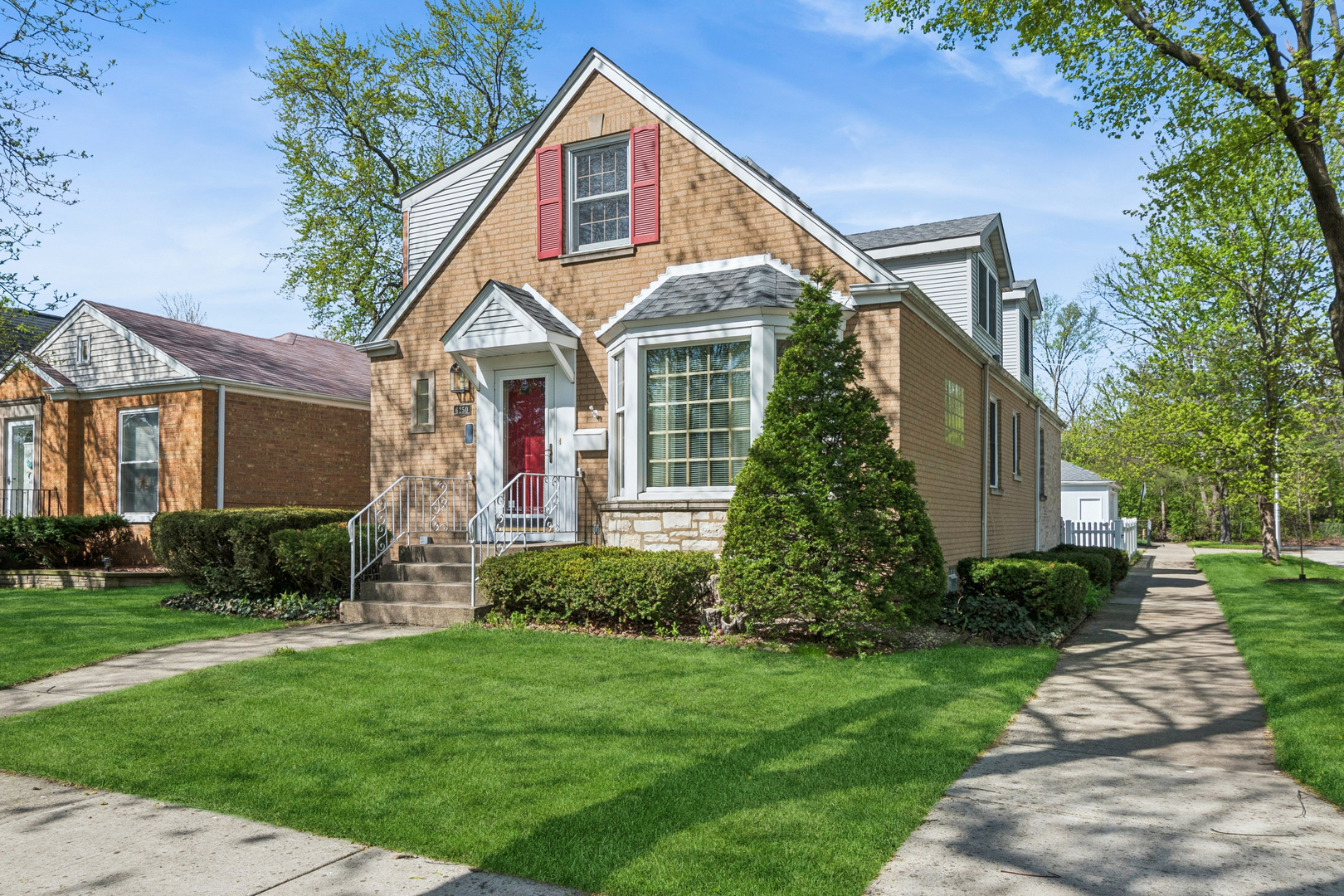 6250 N Lowell Avenue